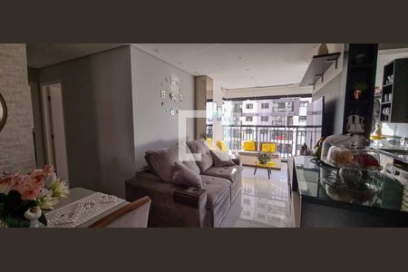 Sala de apartamento à venda com 2 quartos, 68m² em Continental, Osasco