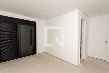 Apartamento à venda com 373m², 4 quartos e 4 vagas Apartamento à venda com 373m², 4 quartos e 4 vagasSuíte 2