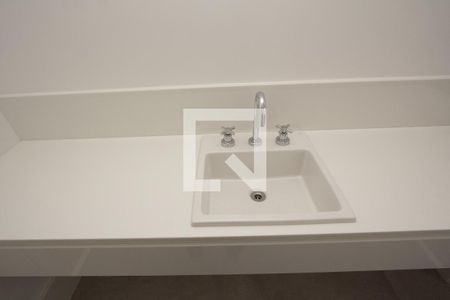 Apartamento à venda com 373m², 4 quartos e 4 vagas Apartamento à venda com 373m², 4 quartos e 4 vagasBanheiro da Suíte 3