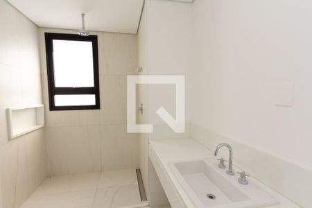 Apartamento à venda com 374m², 5 quartos e 4 vagas Apartamento à venda com 374m², 5 quartos e 4 vagasBanheiro 2 da Suíte 4