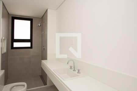 Apartamento à venda com 374m², 5 quartos e 4 vagas Apartamento à venda com 374m², 5 quartos e 4 vagasBanheiro da Suíte 2