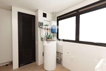 Apartamento à venda com 375m², 4 quartos e 4 vagas Apartamento à venda com 375m², 4 quartos e 4 vagasÁrea de Serviço