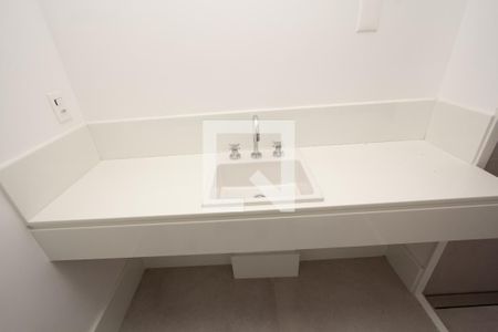 Apartamento à venda com 375m², 4 quartos e 4 vagas Apartamento à venda com 375m², 4 quartos e 4 vagasBanheiro da Suíte 1