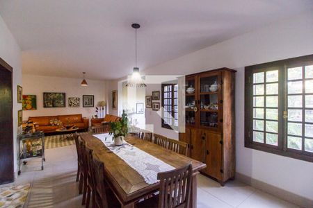 Apartamento para alugar com 390m², 5 quartos e 4 vagas Apartamento para alugar com 390m², 5 quartos e 4 vagasSala de Jantar