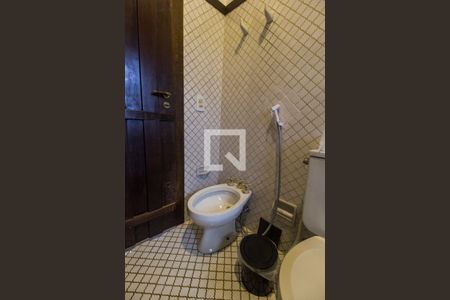 Apartamento para alugar com 390m², 5 quartos e 4 vagas Apartamento para alugar com 390m², 5 quartos e 4 vagasBanheiro