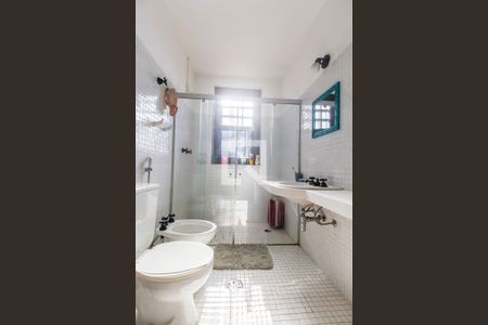 Apartamento para alugar com 390m², 5 quartos e 4 vagas Apartamento para alugar com 390m², 5 quartos e 4 vagasBanheiro