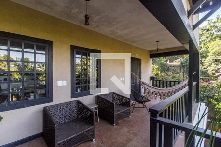 Apartamento para alugar com 390m², 5 quartos e 4 vagas Apartamento para alugar com 390m², 5 quartos e 4 vagasVaranda