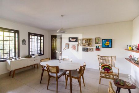 Apartamento para alugar com 390m², 5 quartos e 4 vagas Apartamento para alugar com 390m², 5 quartos e 4 vagasSala de Jantar