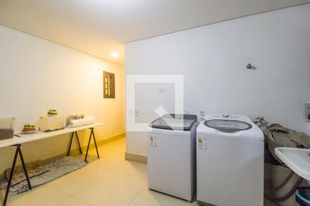 Apartamento para alugar com 390m², 5 quartos e 4 vagas Apartamento para alugar com 390m², 5 quartos e 4 vagasÁrea de Serviço