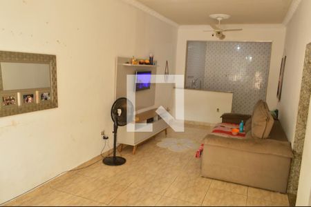 Sala de casa de condomínio à venda com 2 quartos, 70m² em Taquara, Rio de Janeiro