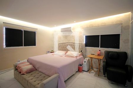 Suite de casa à venda com 5 quartos, 330m² em Santa Tereza, Belo Horizonte