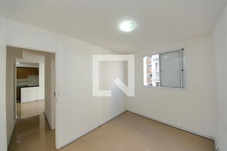 Quarto 1 de apartamento para alugar com 2 quartos, 45m² em Jardim Vila Formosa, São Paulo