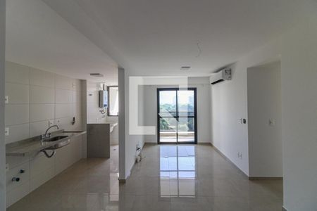 Sala de apartamento à venda com 3 quartos, 72m² em Barra da Tijuca, Rio de Janeiro