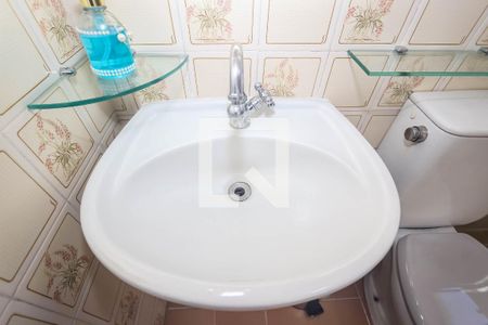 Apartamento para alugar com 66m², 2 quartos e 1 vaga Apartamento para alugar com 66m², 2 quartos e 1 vagaBanheiro