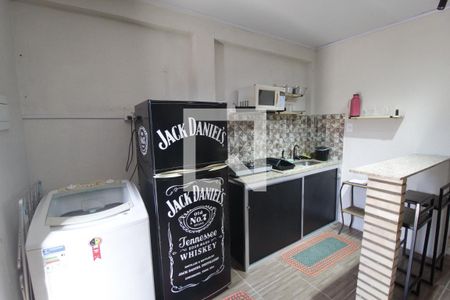 Cozinha/Área de serviço de casa para alugar com 1 quarto, 30m² em Jardim Holanda, Uberlândia