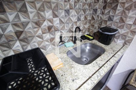 Cozinha/Área de serviço de casa para alugar com 1 quarto, 30m² em Jardim Holanda, Uberlândia