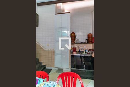 Casa à venda com 470m², 4 quartos e 4 vagas Casa à venda com 470m², 4 quartos e 4 vagasÁrea Externa