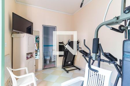 Casa à venda com 470m², 4 quartos e 4 vagas Casa à venda com 470m², 4 quartos e 4 vagasQuarto