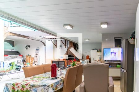 Casa à venda com 470m², 4 quartos e 4 vagas Casa à venda com 470m², 4 quartos e 4 vagasCozinha