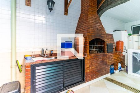 Casa à venda com 470m², 4 quartos e 4 vagas Casa à venda com 470m², 4 quartos e 4 vagasÁrea Externa