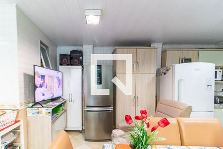 Casa à venda com 470m², 4 quartos e 4 vagas Casa à venda com 470m², 4 quartos e 4 vagasCozinha