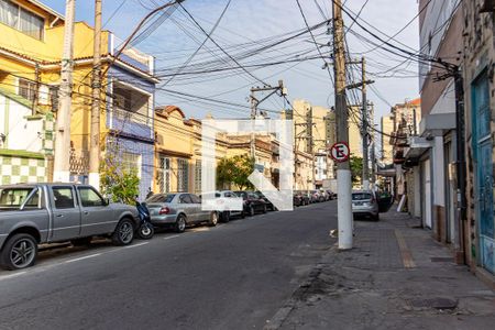 Casa à venda com 470m², 4 quartos e 4 vagas Casa à venda com 470m², 4 quartos e 4 vagasFachada