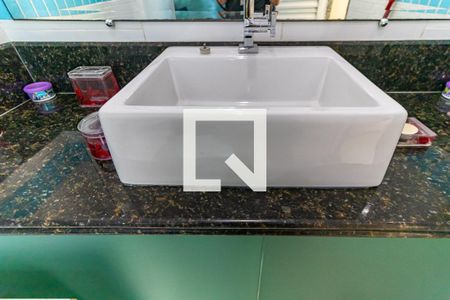 Casa à venda com 470m², 4 quartos e 4 vagas Casa à venda com 470m², 4 quartos e 4 vagasBanheiro