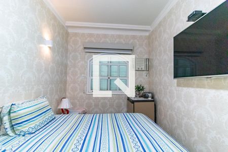 Casa à venda com 470m², 4 quartos e 4 vagas Casa à venda com 470m², 4 quartos e 4 vagasQuarto