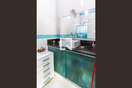 Casa à venda com 470m², 4 quartos e 4 vagas Casa à venda com 470m², 4 quartos e 4 vagasBanheiro