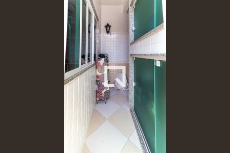 Casa à venda com 470m², 4 quartos e 4 vagas Casa à venda com 470m², 4 quartos e 4 vagasÁrea de Serviço