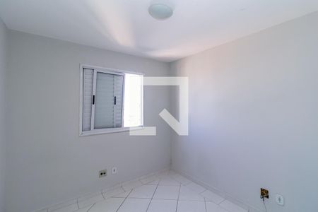 Quarto 1 de apartamento para alugar com 3 quartos, 70m² em Vila Margarida, São Paulo