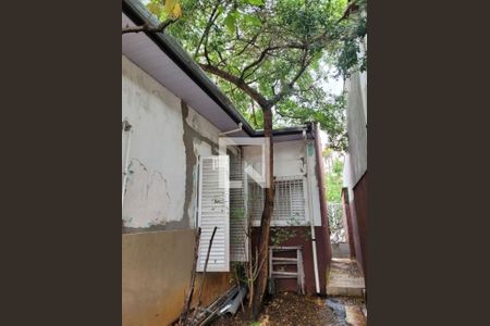 Casa à venda com 4 quartos, 200m² em Parque Colonial, São Paulo