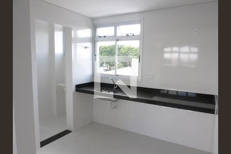 Apartamento à venda com 4 quartos, 85m² em Sinimbu, Belo Horizonte