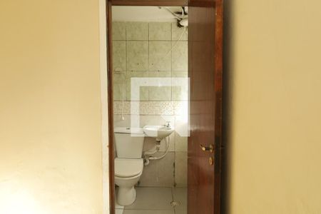 Banheiro de casa à venda com 1 quarto, 130m² em Jardim São Pedro, São Paulo