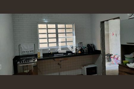 Casa à venda com 3 quartos, 174m² em Jardim das Palmeiras, São Bernardo do Campo