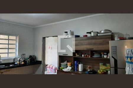 Casa à venda com 3 quartos, 174m² em Jardim das Palmeiras, São Bernardo do Campo