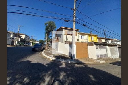 Casa à venda com 3 quartos, 147m² em Jardim Aeroporto, São Paulo