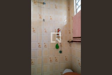 Casa à venda com 214m², 5 quartos e 2 vagas Casa à venda com 214m², 5 quartos e 2 vagasÁrea de Serviço