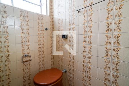 Casa à venda com 214m², 5 quartos e 2 vagas Casa à venda com 214m², 5 quartos e 2 vagasBanheiro do Suite 2 andar