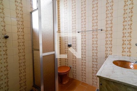 Casa à venda com 214m², 5 quartos e 2 vagas Casa à venda com 214m², 5 quartos e 2 vagasBanheiro do Suite 2 andar