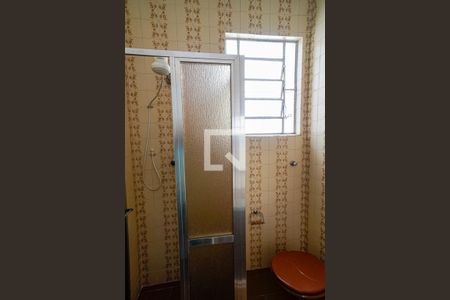 Casa à venda com 214m², 5 quartos e 2 vagas Casa à venda com 214m², 5 quartos e 2 vagasBanheiro do Suite 2 andar