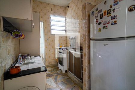 Casa à venda com 214m², 5 quartos e 2 vagas Casa à venda com 214m², 5 quartos e 2 vagasCozinha