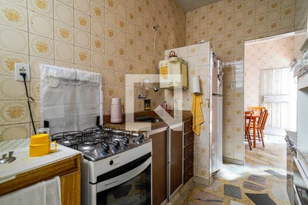 Casa à venda com 214m², 5 quartos e 2 vagas Casa à venda com 214m², 5 quartos e 2 vagasCozinha