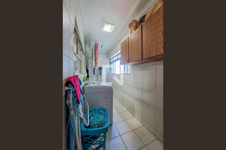 Apartamento à venda com 127m², 3 quartos e 1 vaga Apartamento à venda com 127m², 3 quartos e 1 vagaÁrea de Serviço