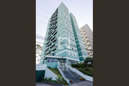 Apartamento à venda com 127m², 3 quartos e 1 vaga Apartamento à venda com 127m², 3 quartos e 1 vagaFachada e portaria