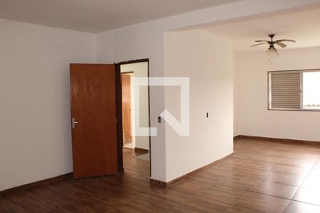 Quarto 1 de casa para alugar com 3 quartos, 160m² em Jardim do Engenho, Cotia