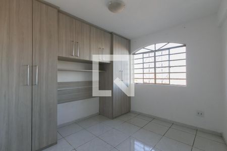 Quarto 1 de casa à venda com 2 quartos, 42m² em Conjunto Residencial José Bonifácio, São Paulo