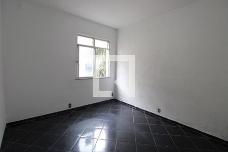 Apartamento para alugar com 75m², 2 quartos e 1 vagaSala