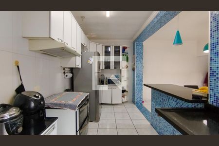 Casa à venda com 240m², 2 quartos e 3 vagas Casa à venda com 240m², 2 quartos e 3 vagasCozinha