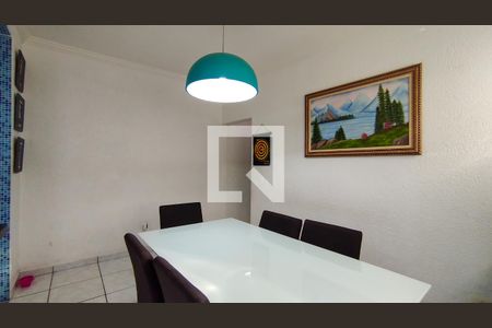 Casa à venda com 240m², 2 quartos e 3 vagas Casa à venda com 240m², 2 quartos e 3 vagasCozinha